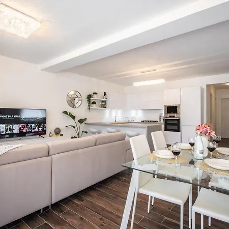 Electra - Luxury Beachview Appartement
