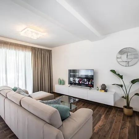 Electra - Luxury Beachview Appartement