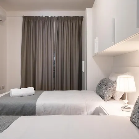 Electra - Luxury Beachview * Marsalforn