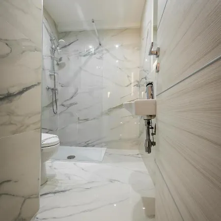 Electra - Luxury Beachview