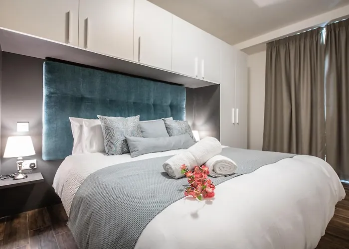 Electra - Luxury Beachview *