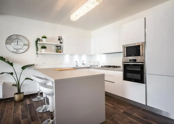 Electra - Luxury Beachview Marsalforn